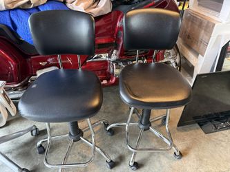 2 Adjustable Chairs
