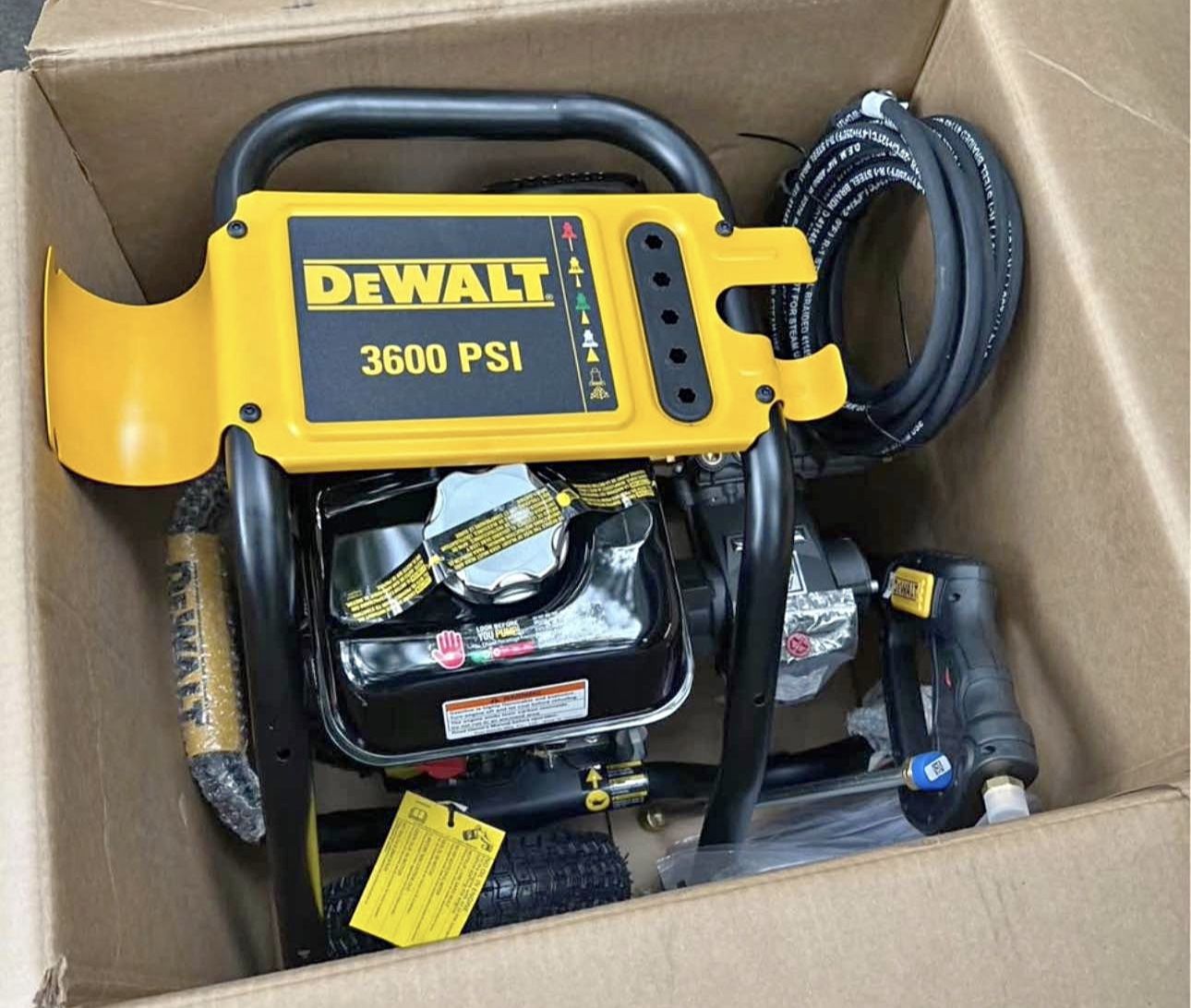 Pressure Washer Dewalt Con Honda 3600