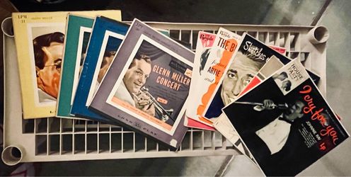 Lot of Vintage 33 1/2 Albums.