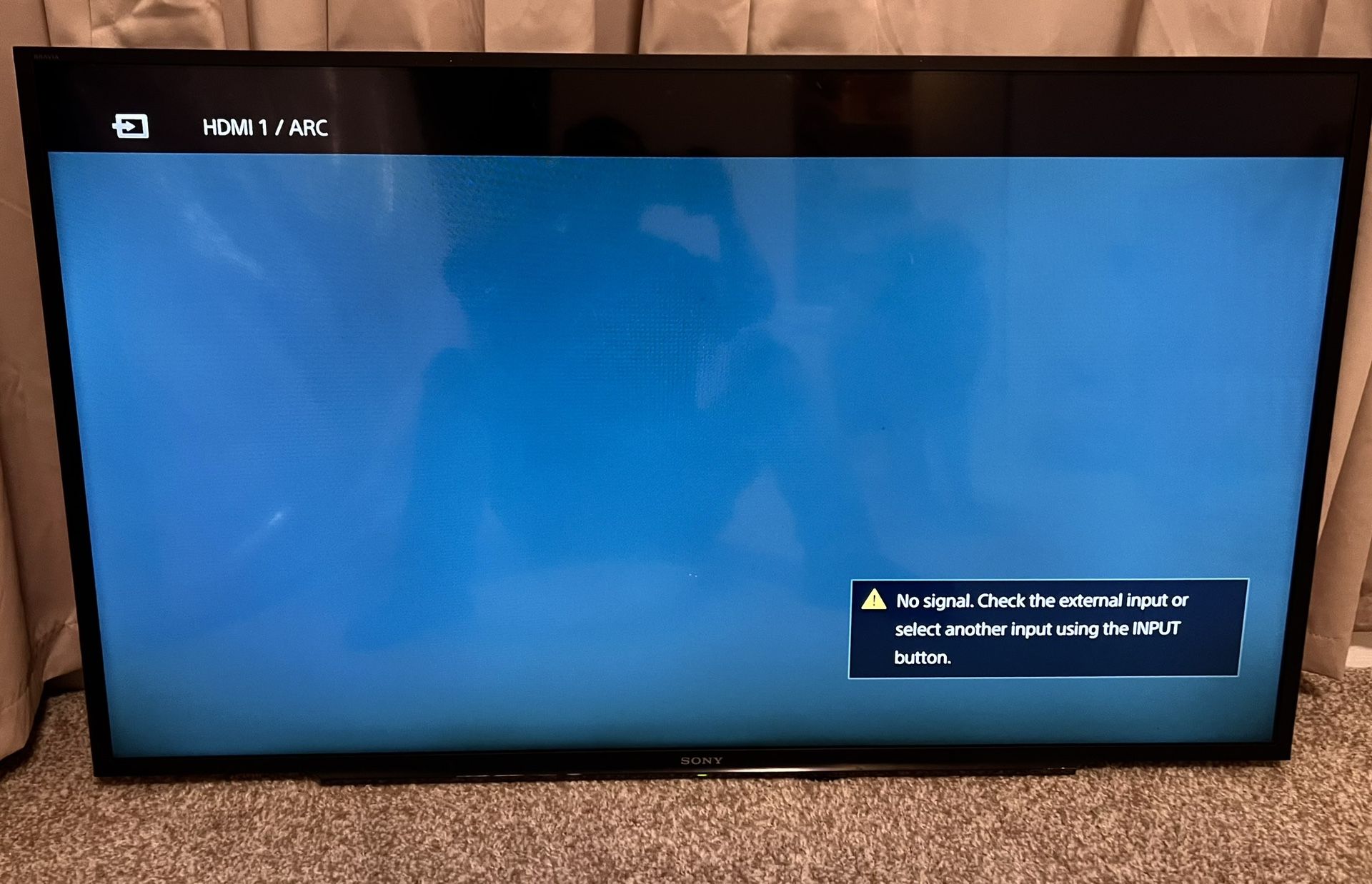 Sony Flatscreen Tv kDL-40W650D