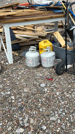 PROPANE TANKS $25