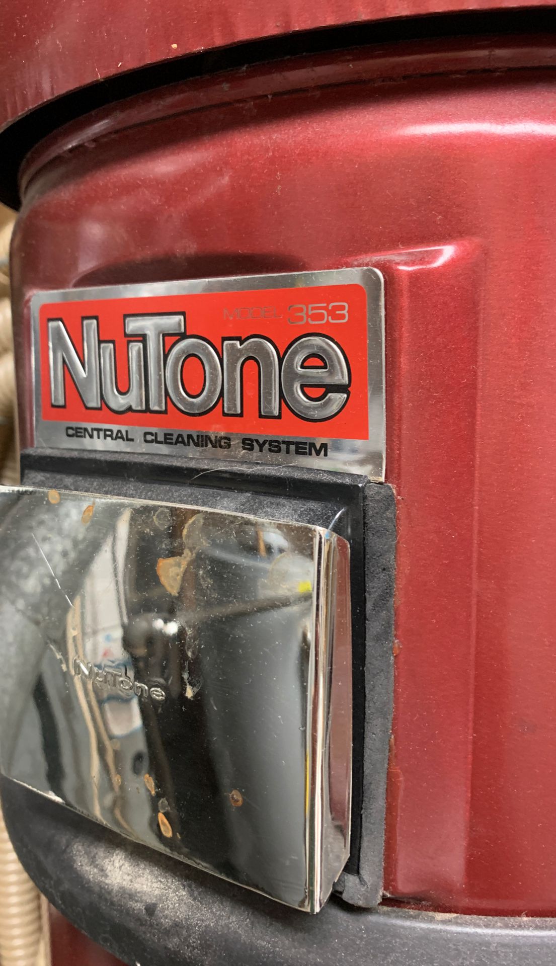 NuTone Central Vaccum (Model 353)
