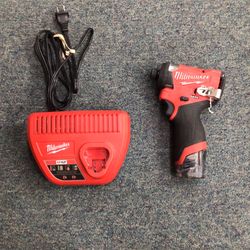 Milwaukee M12 Brushless Fuel Impact Driver  With Battery & Charger 💵  💳  💵  Cash and Card Accepted