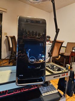Dell XPS,  i7-3.40GHz-CPU.  1TB HDD,  16GB Ram. GPU: Radeon Graphics
