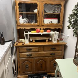 Solid Wood Hutch China Cabinet
