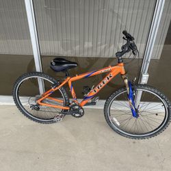 Trek Mountain Bike 