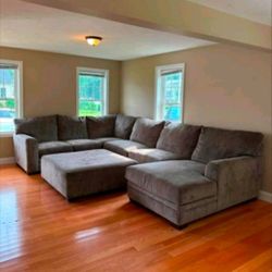 Sectional ottoman couch