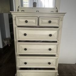 dresser
