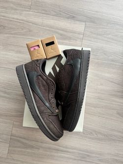 Size 7.5 men jordan 1 low
