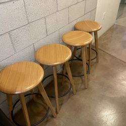 4 Bar Stools