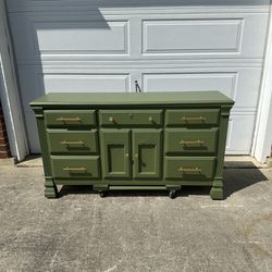 Oak Moss Green Seven-Drawer Dresser: