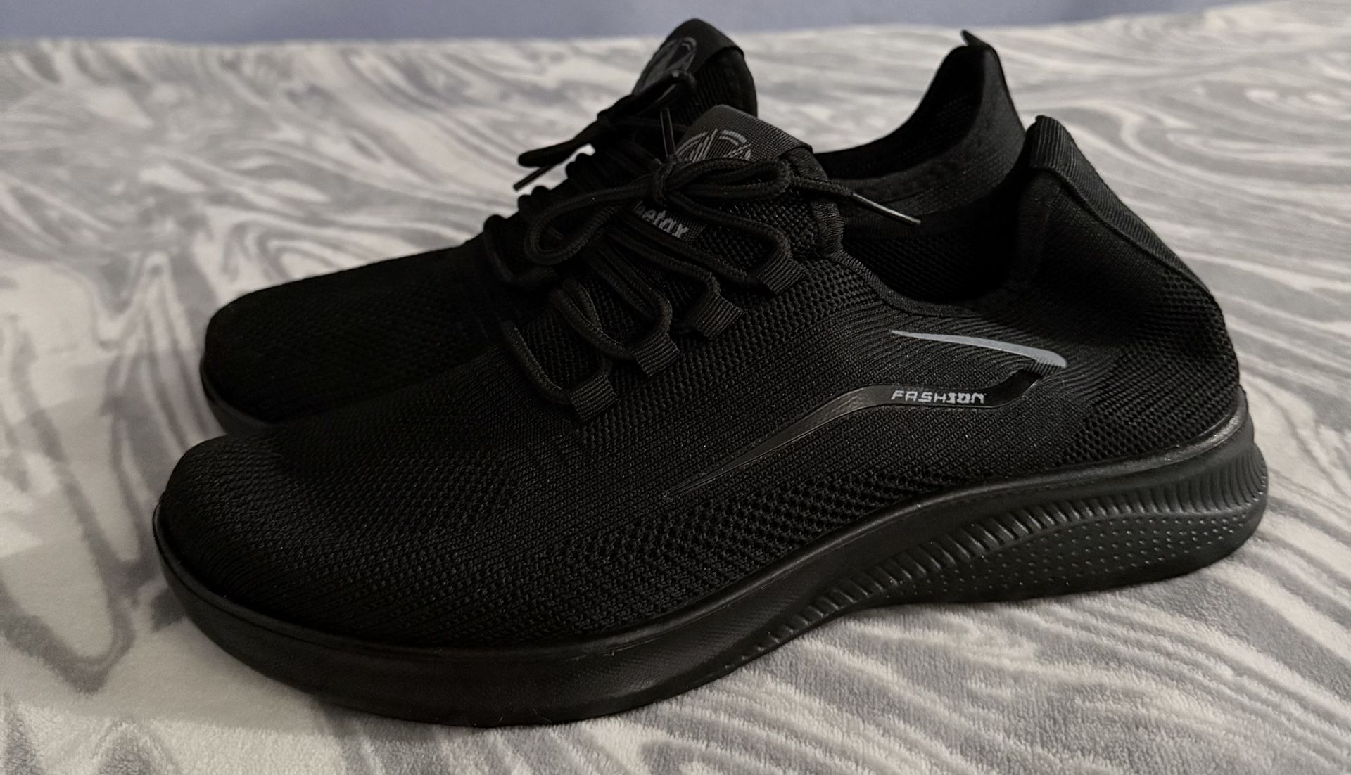 Men’s Breathable Slip-on Sneakers
