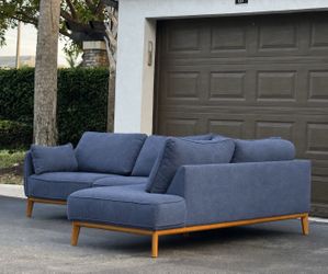 Sectional Couch/Sofa - Blue - Macy’s - Delivery Available 🚛