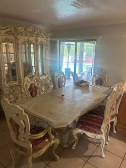 Beautiful Antique Dining Table and Chairs