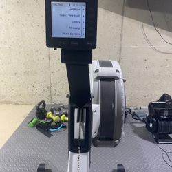 Concept2 RowErg Indoor Rowing Machine PM5 Monitor Device Holder Adjustable Air Resistance Easy Storage for Sale in Plainfield IL OfferUp