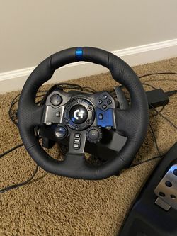 Logitech TRUEFORCE G923 Sim Racing Wheel and Pedals for PS5, PS4