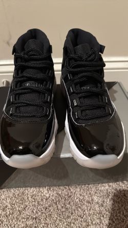 Women’s Jordan 11 Jubilee Size 6