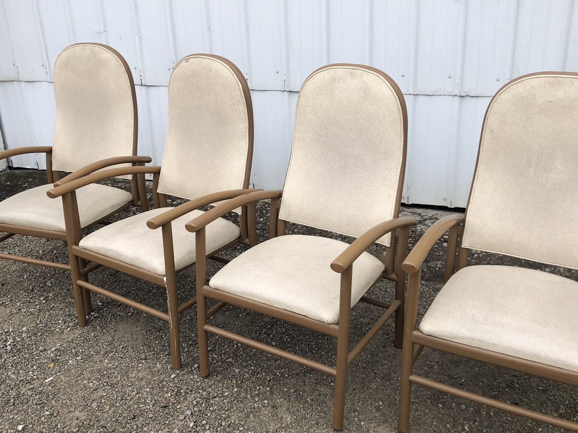 4 Big Chairs in great condition