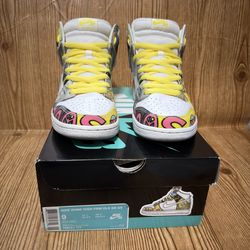 Nike SB De La Soul Collection in a Size 9