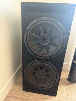Kicker Dual 12” Subwoofers CompVR