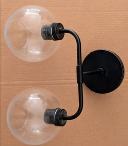 Bathroom vanity light fixture