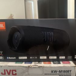 JBL Charge 5