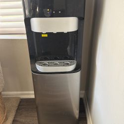 Water Dispenser 