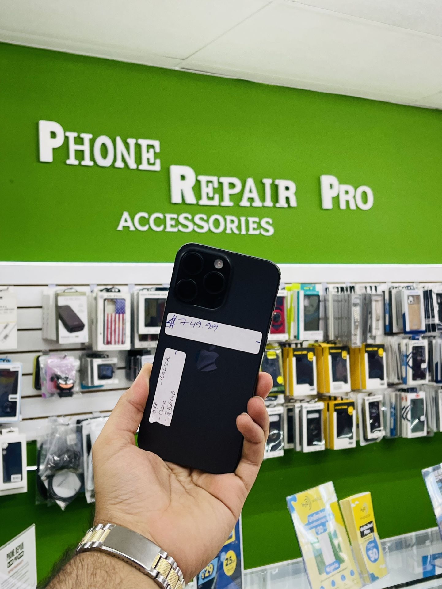 iPhone 15 Pro Max β 256GB β BLACK β UNLOCKED π€