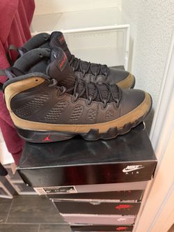 Jordan retro 9 Olive size 8.5