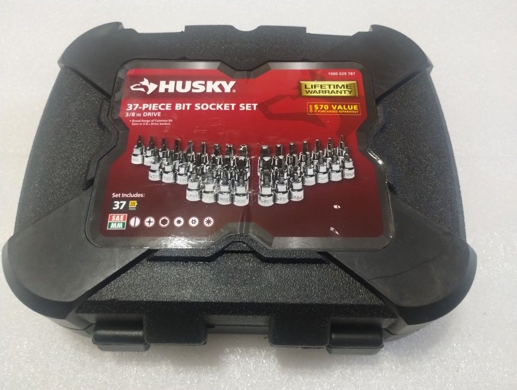 Husky Tool Bit Set