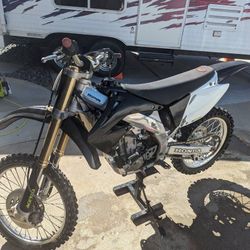 2004 CRF450r Dirt Bike 