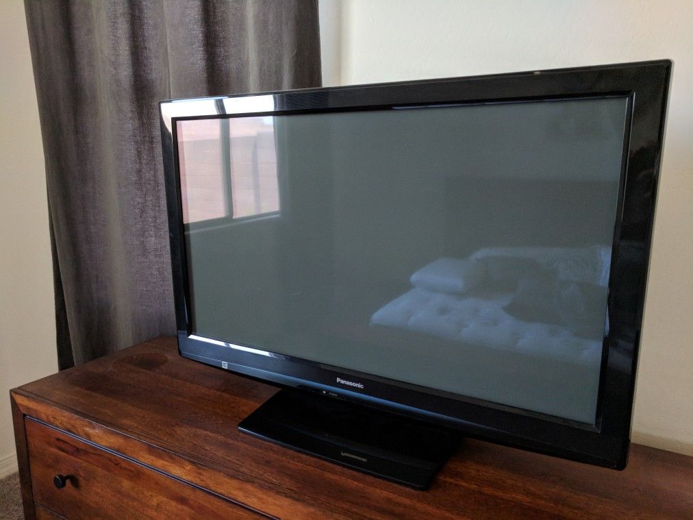 Panasonic 42" 1080p Plasma HDTV TC-P42S2