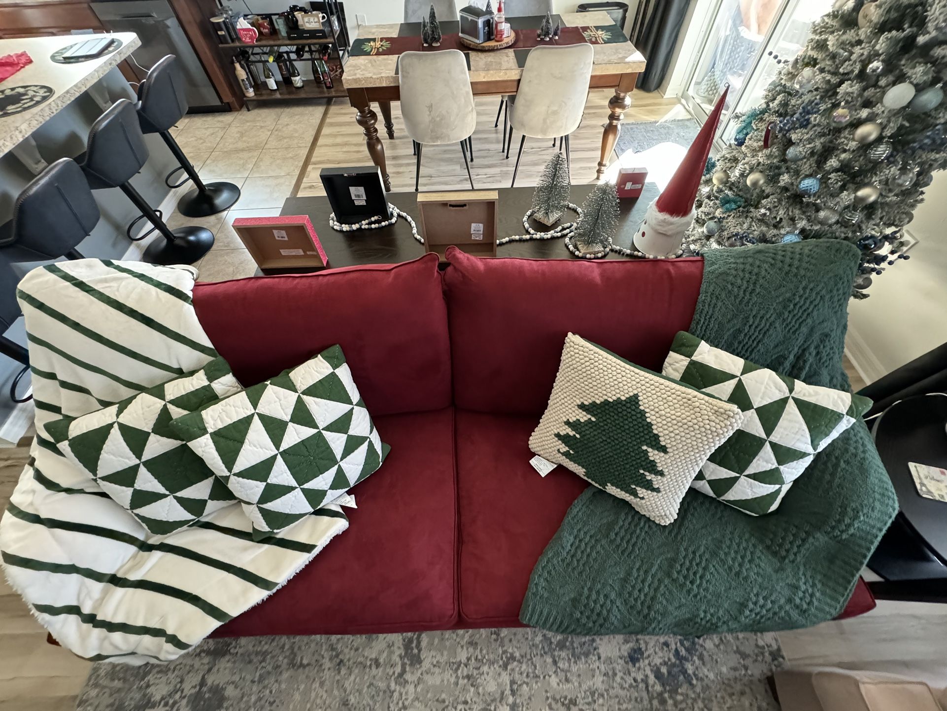 Red Couch With Ottoman