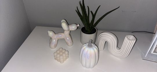 5 Room Decor Items