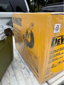 DEWALT 12-inch DWS716 Double-Bevel Compound Miter Saw