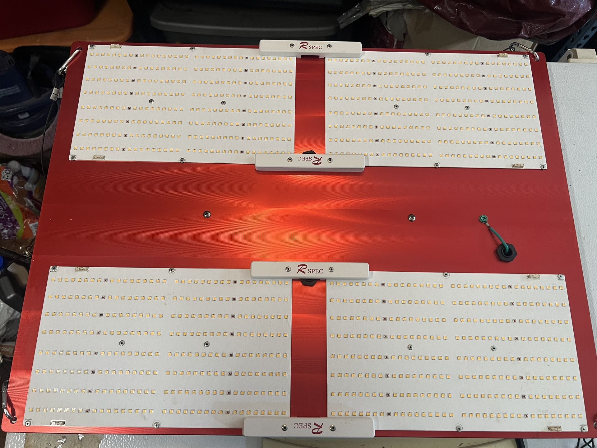 HLG 550 R Spec LED Grow Light