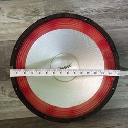 Four (4) iBastek Speakers, No Box In Woodlake 