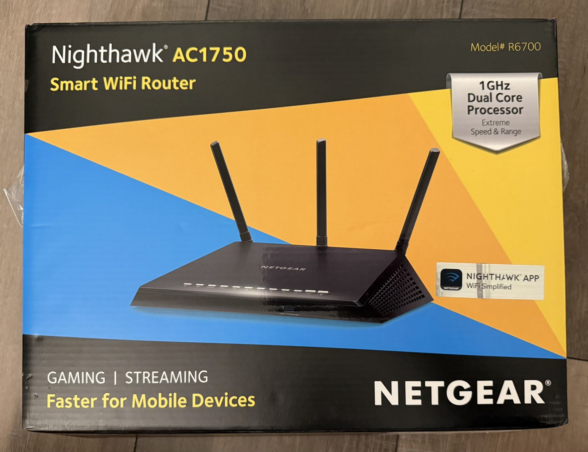 NETGEAR Nighthawk AC1750 WiFi Router Model R6700
