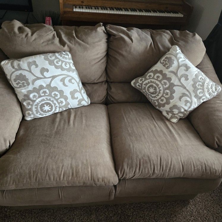 Three Piece Couch Set