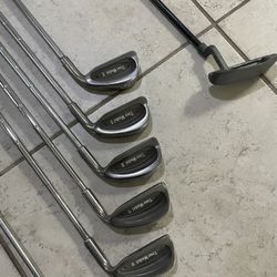 Mens golf set 9 pc  l Tour model irons / northwestern woods / Knight driver .  See pictures for details 