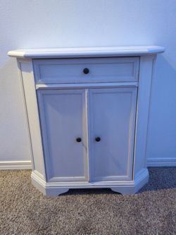 Piccola Cabinet