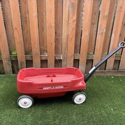 Radio Flyer Pathfinder Wagon