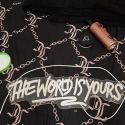 Neon Light The World Is Yours 