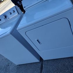 Washer And Dryer Set Maytag $375