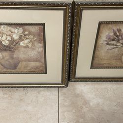 2 Decorative Pictures