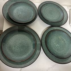 8 platos redondos de cerámica