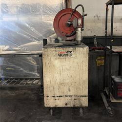 120 gallon oil container with pump
