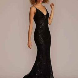DB STUDIO 
illusion deep-v sparkle black lace sheath gown size 12
