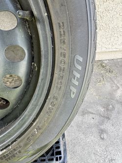 Sentury Tire With Rim 225/50ZR17 Brand New