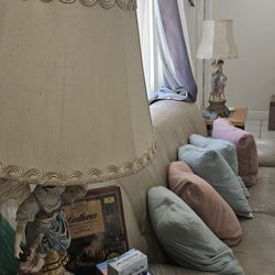 2 Vintage Lamps - ITALIAN Porcelain 